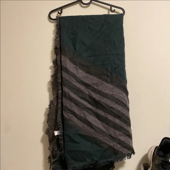 Bluenotes Thick Blanket Scarf - Picture 1 of 4